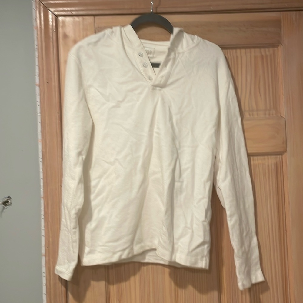 Gap men’s white long sleeve shirt with hood